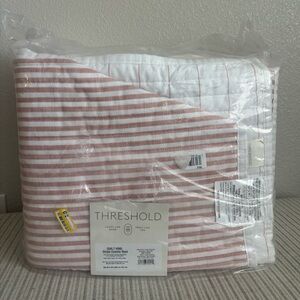 NWT King Reversible Cotton Stripe Quilt Terracotta - Threshold